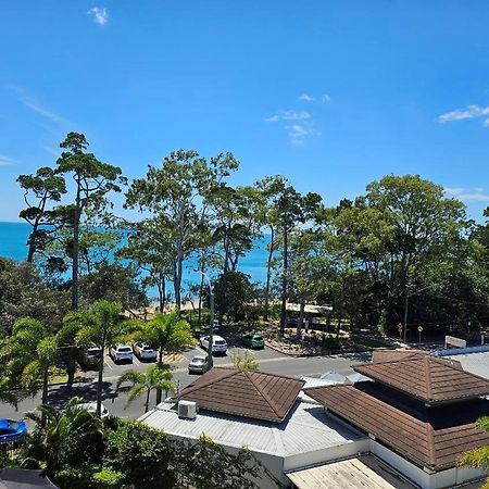 Grand Mercure Allegra Hervey Bay Buitenkant foto View of the beach from the hotel