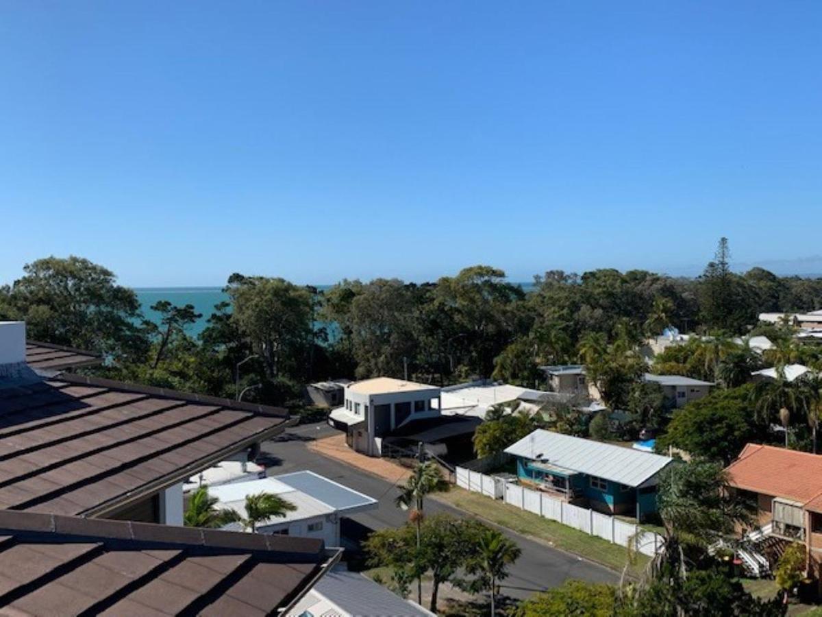 Grand Mercure Allegra Hervey Bay Buitenkant foto View of the bay from the town