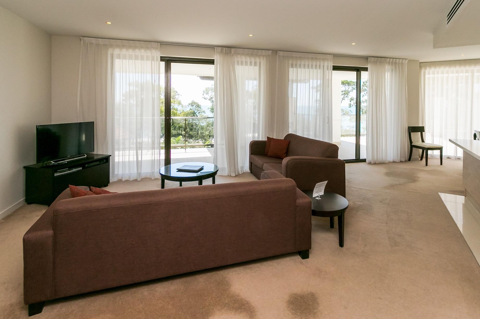 Grand Mercure Allegra Hervey Bay Buitenkant foto A living room