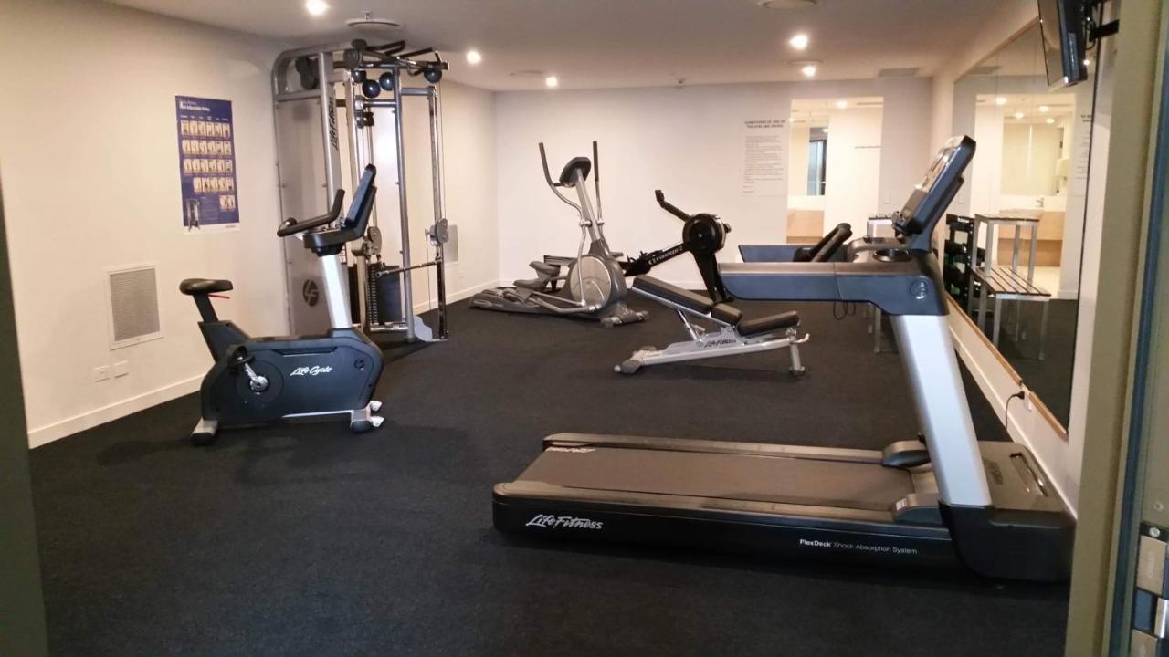 Grand Mercure Allegra Hervey Bay Buitenkant foto A typical gym